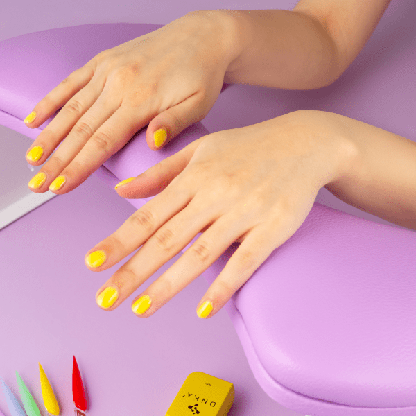REPOSABRAZOS PARA MANICURA DNKa’ LILA - Imagen 3